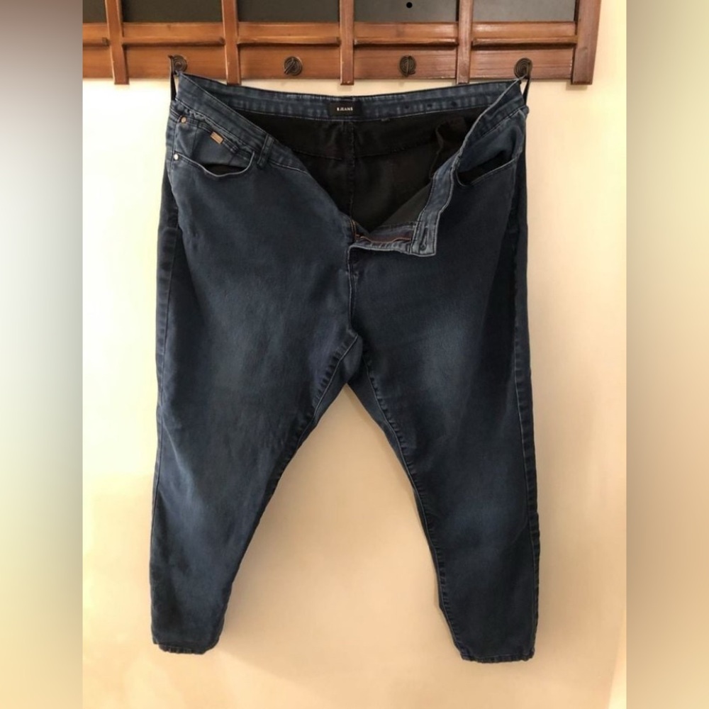 Women's Jeans (R Jeans) -
Size 36